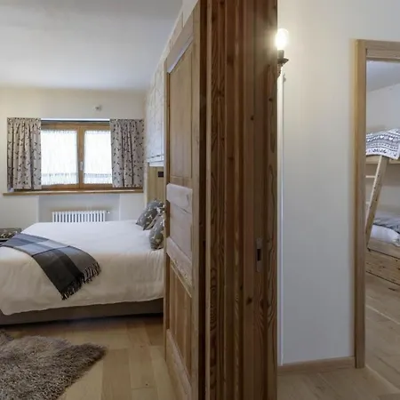Orbit Cervinia 公寓 *
