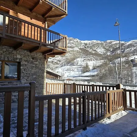 Orbit Cervinia 公寓 *